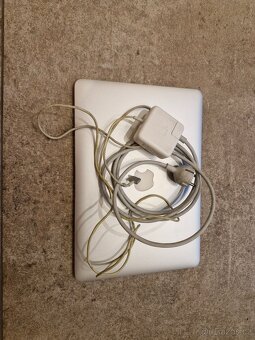 Prodám Apple MacBook Air A1466 - 5