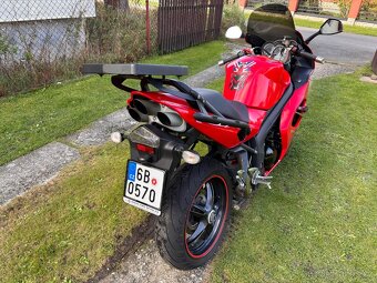 Triumph Sprint ST 1050 - 5