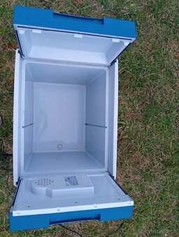 Prodavam Ledníčka do auta na 220 wolt - 5