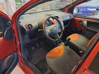 TOYOTA AYGO 1,0i, benzín, 5-ti dveřový, Facelift - 5