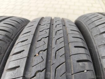 Letní pneu Barum Bravuris 5HM 195/65R15 90%vzorek - 5