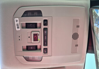 Toyota Highlander 2,5 Hybrid 4x4 - 5