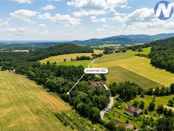 Prodej dvou pozemků o výměře 7.891 m2 u lesa v Třebanicích - - 5