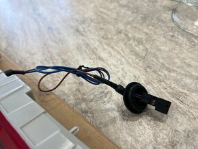 BMW 5 F11 zadní brzdové světlo - 5