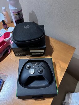 Xbox One S 1TB s mechanikou - 5