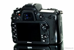Nikon D7200 18 tis expozic TOP STAV - 5