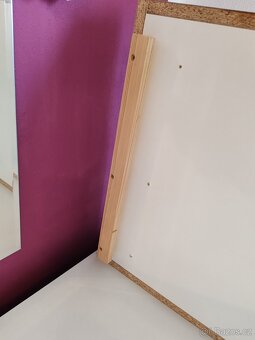 Přebalovací pult vyrobený z lamina - 5
