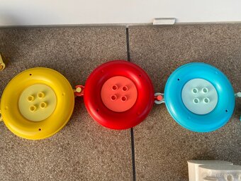 LEGO Duplo Legrace ve vaně Plovoucí vláček se zvířátky - 5