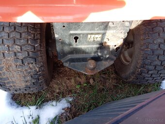 Zahradní traktůrek Husqvarna LT 151 se sněžnou radlicí, sány - 5