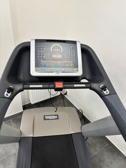 Technogym excite 700 led displej - 5