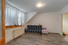 Prodej mezonetového bytu 3+1 77 m2 ve Znojmě, mezonetový byt - 5