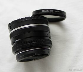 Manuální objektiv 35mm/f1.7, Sony E + CPL filtr - 5