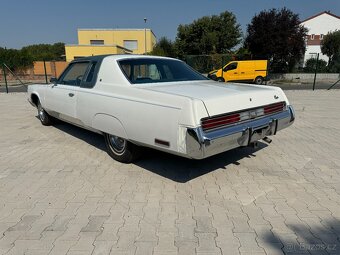 1976 Chrysler Newport - 5