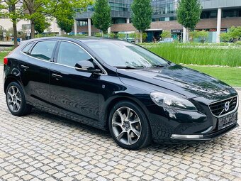 Volvo V40 2.0 D3 110KW 5VÁLEC MANUÁL OCEAN RACE LED SERVISKA - 5