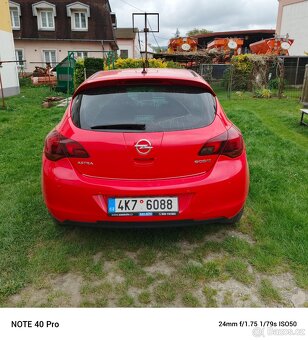 Opel Astra 1,4 benzín 74 kw - 5