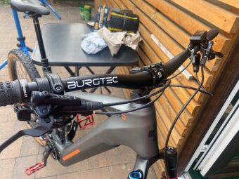 elektrokola na míru- Cube Stereo Hybrid 140 29 carbon - 5