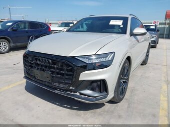 AUDI Q8 - 5