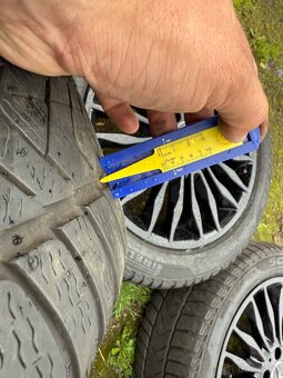 Kompletni sada kol Mercedes V-Class W447, 245/45 18 - 5