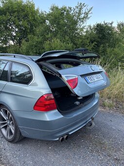 BMW e91 325i 160kw - 5
