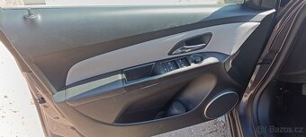 Chevrolet Cruze 1.6i (91 kW), 2011, 75 tkm - 5