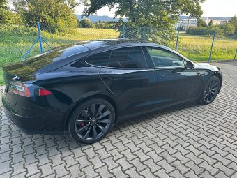Tesla Model S, dobíjení zdarma, 4x4 - 5