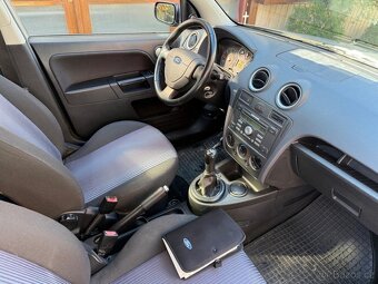 Ford Fusion 1,6i - 5