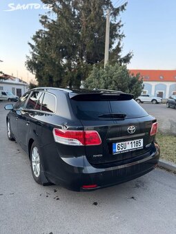Toyota Avensis Combi 2.0 D-4D - 5