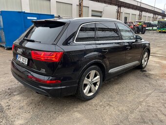 Audi Q7 3.0tdi 200kw 1.majitel nové v Čr max.možná výbava - 5