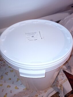 Plastové kbelíky 40L - 5