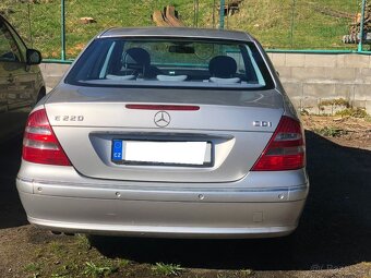 Mercedes Benz E220 CDI - 5