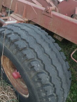 Traktorový nosič kontejnerů - 5