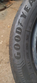2 letní pneumatiky GOODYEAR 205/60R16 92V 5,50mm - 5