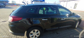 Prodám Renault ročník 2010 - 5