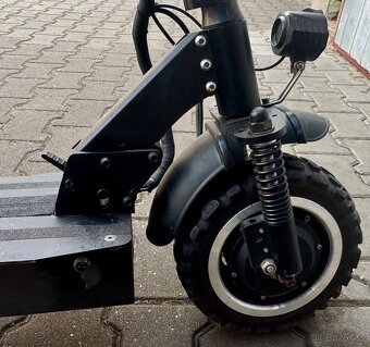 Elektrokoloběžka FLJ T113 - 5
