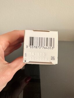 La-Roche Posay Anthelios Age Correct CC SPF50 - 5