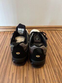 Nike Air Vapormax Plus - 5