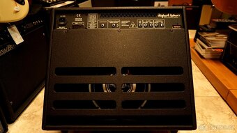 Kombo Hughes & Kettner pro elektrickou kytaru - 5
