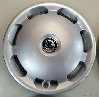Poklice Škoda 15" 4ks limitovaná edice - 5
