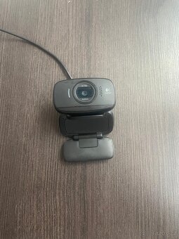 Prodám vše, co vidíte na úvodní fotce — kromě stolu 😄 - 5