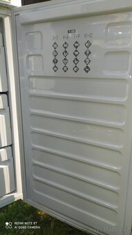 prodám mrazák Zanussi - 5
