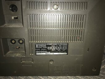 Hitachi-přenosný velký tuzexový kazeťák - 5