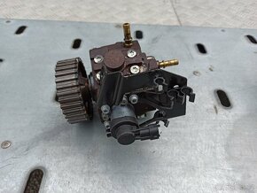 PŘÍSLUŠENSTVÍ MOTORU - PEUGEOT 1.6 HDi 80KW - 9HY - 5