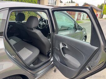 Volkswagen Polo - 5