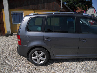Volkswagen Touran 2.0 TDi 103Kw - 5