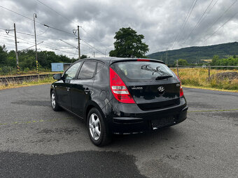 HYUNDAI i30, 1.4i, r.v. 2010 - 5