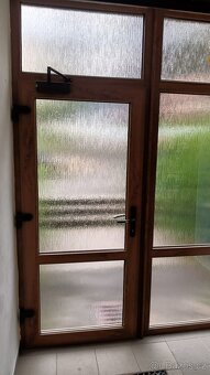 2 x plastové vchodové dveře + sestava ( možno bez ) - 5