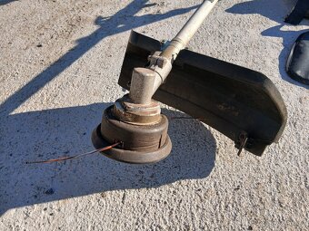 Křovinořez Riwall - 5