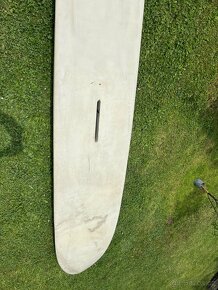 Prodám laminátové starší prkno na windsurfing - 5
