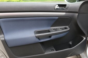 Volkswagen Golf 1.6 FSI Sportline - 5