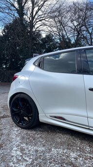 Renault Clio 4 RS TROPHY - 5